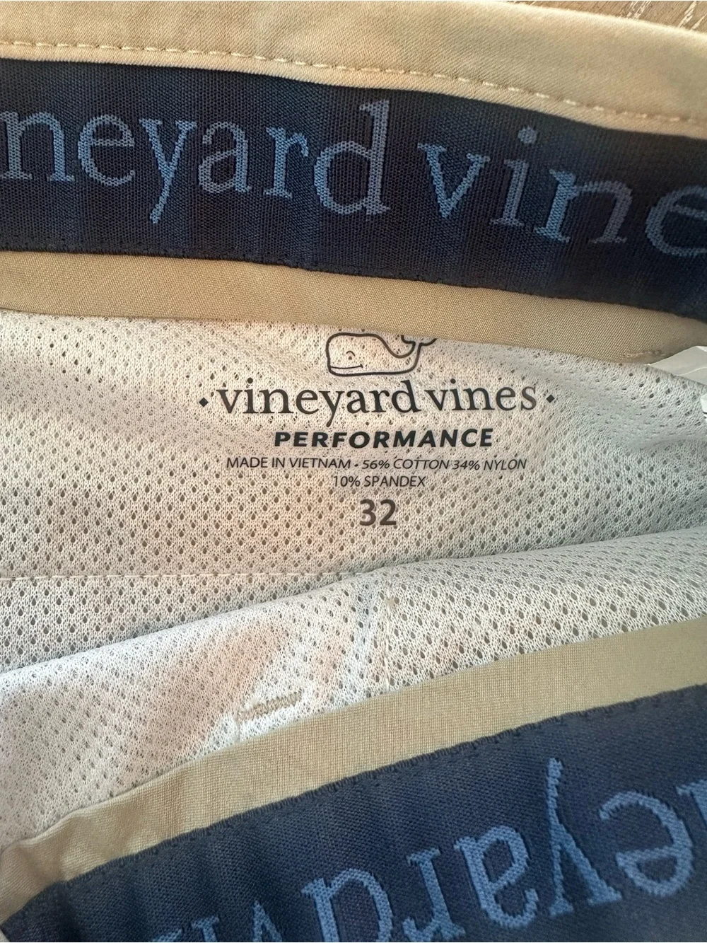 Vineyard Vines 7” Performance Khaki Shorts